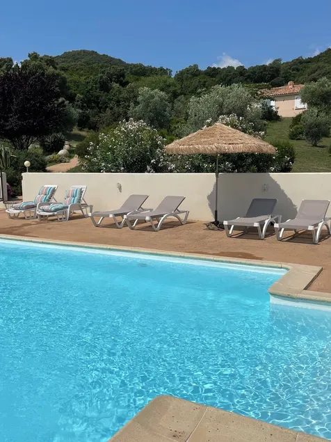 Serra Di Fium Orbu: residência de charme de 3 vivendas com piscina - Image 1