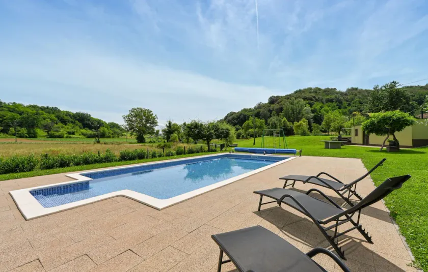 Amazing Home In Donja Pacetina - Image 1