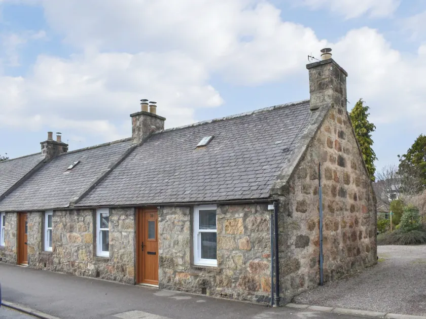 1 bedroom accommodation in Aberlour - Image 1