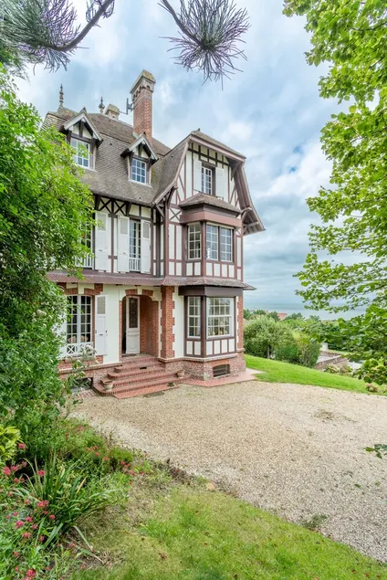 Charming Normandy villa close to the beach, in Villerville. - Image 1