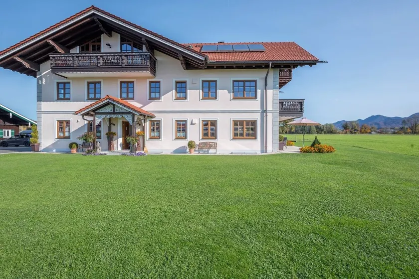 Luxuriöse Ferienwohnung Sissi mit WLAN, Terrasse - Image 1