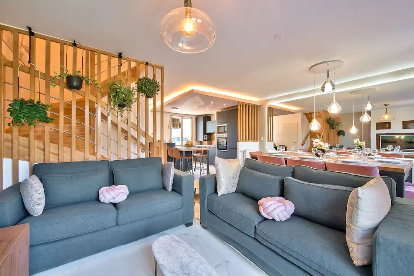 MickeyRelax Luxury Spa Villa near Disneyland Paris - Image 1