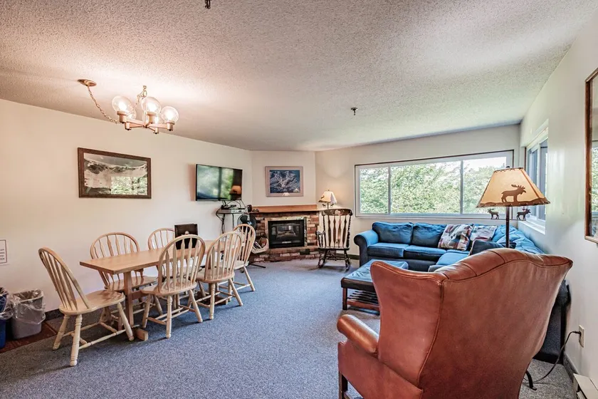 On Mountain two bedroom unit sleeping 9 - Image 1