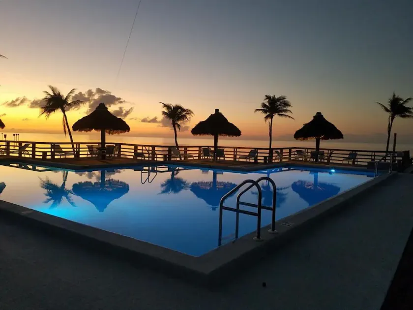 Stay Salty: Keys Dreams 1BR Condo Steps from the Sand - Image 1