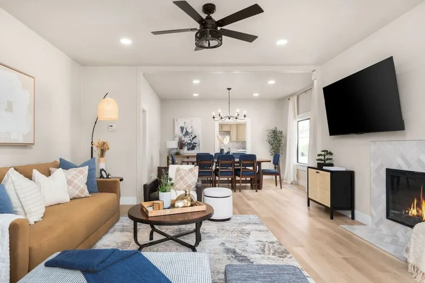 Downtown Lodi l Renovated l 5 Bedrooms l Sleeps 10 - Image 1