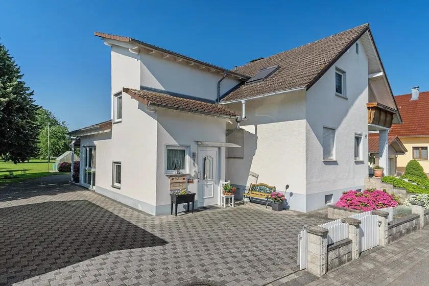 Holiday Apartment Viola in Schwanau with Private Terrace, Shared Garden and Wi-Fi - Image 1