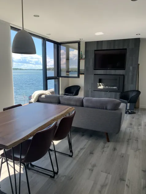 St. Lawrence River Retreat - Image 1