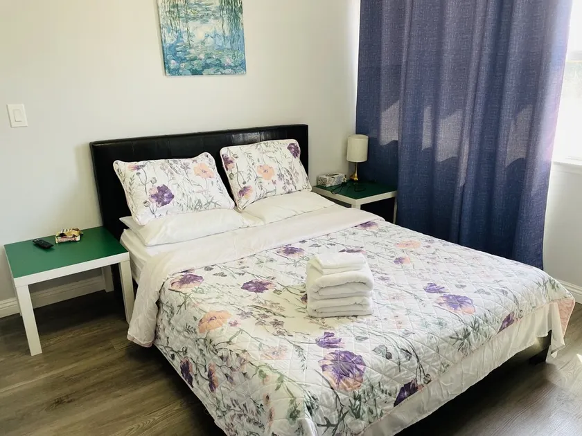 2-8 people,3 bedrooms,2 bathrooms, close to Disneyland, safe,quiet,pets friendly - Image 1