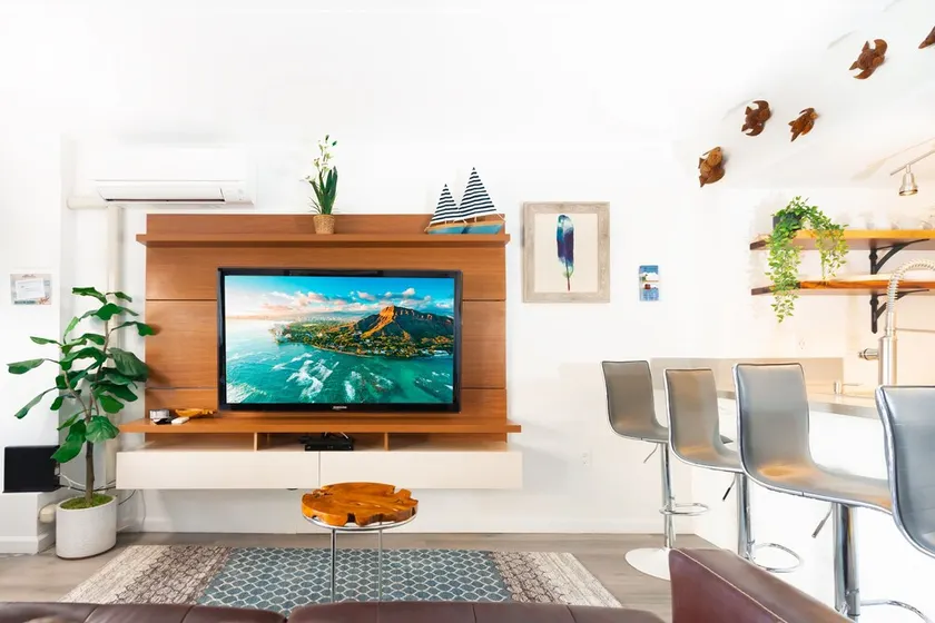 City-View Waikiki Beach Condo - Free Parking! - Image 1