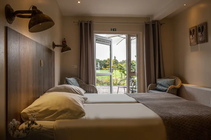 Welcome to our beautiful bed and breakfast, pure quality of h - Image 1