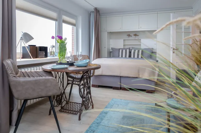 Andreas-dirks-straße: 1-zimmerappartement am Strand, 4.og. Kleiner Meerblick - Image 1
