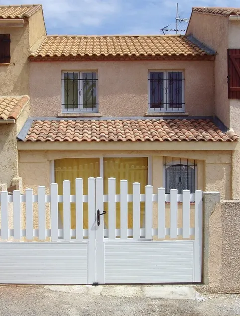 Maison quartier calme 80 m2. 2 ch. 2 sdb. 2 jardinets clos balcon vue mer - Image 1