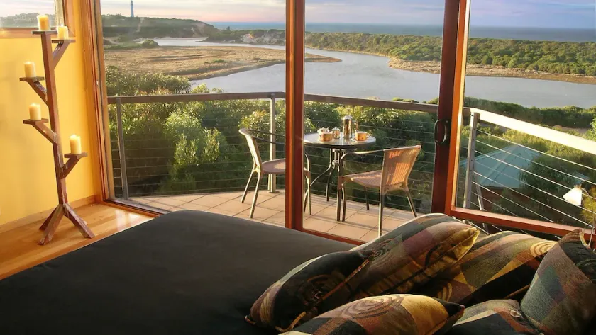 Ocean Inlet Romantic Holiday Accommodation - Image 1