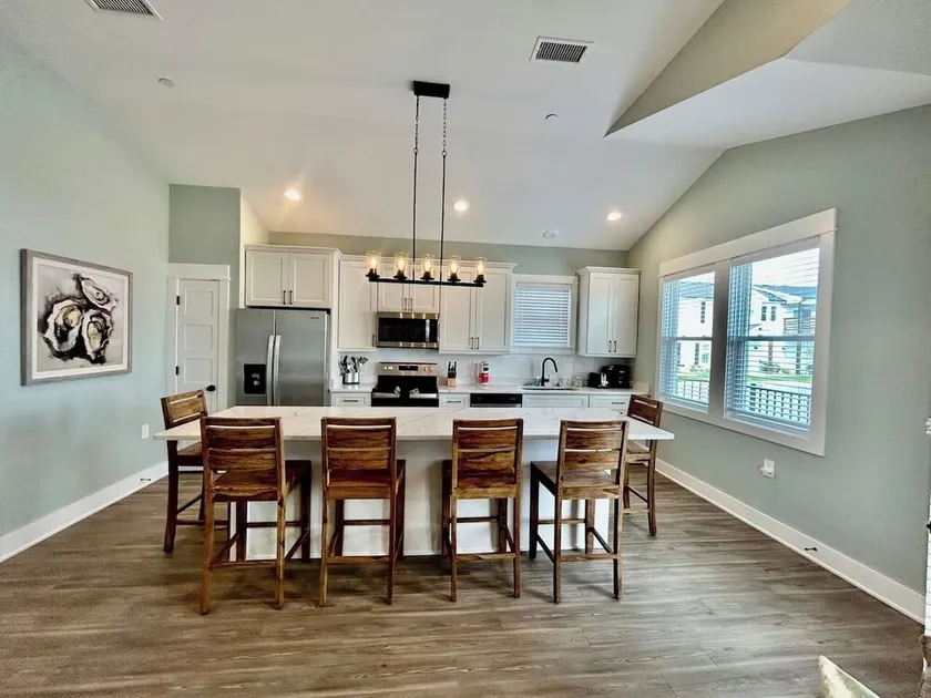 Relax on Island Time, 2 Bed Single Level Condo - Image 1