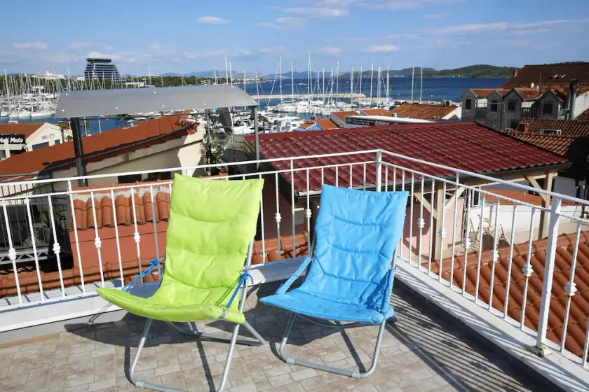 Holiday Home Yan with Bay view - Image 1