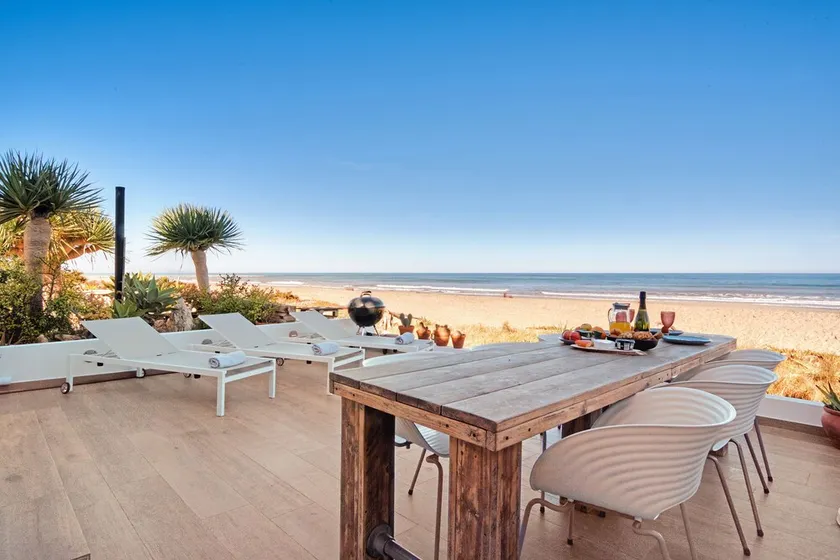 Denia Beach Lodge - Image 1