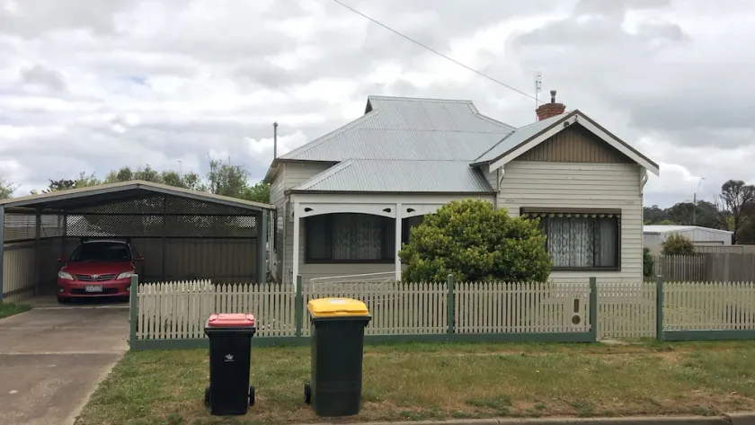Bienvenu Ararat Holiday Home - Image 1