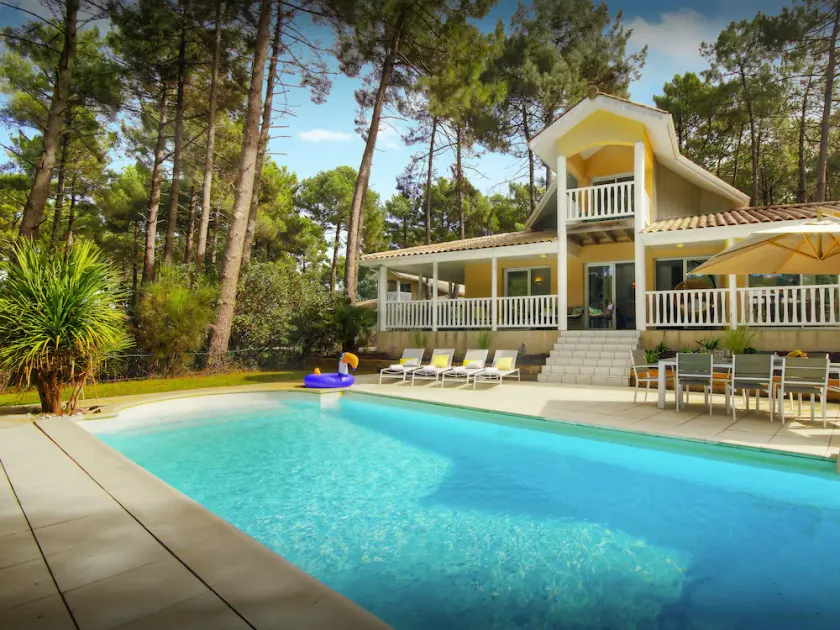 Villa Samasti - vacances en famille avec piscine estivale - OVO Network - Image 1