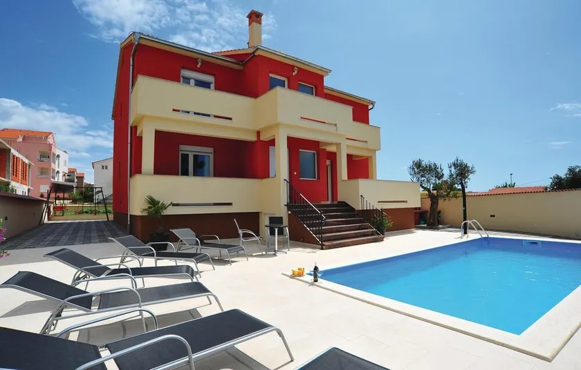 Amazing home in Pakostane - Image 1