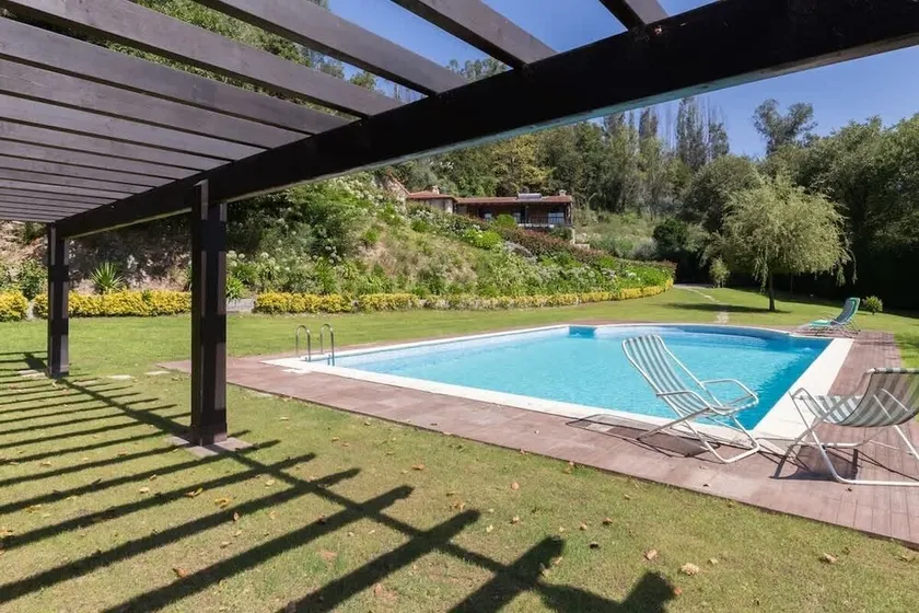 Boutique-Landhaus mit Pool von Host Wise - Image 1