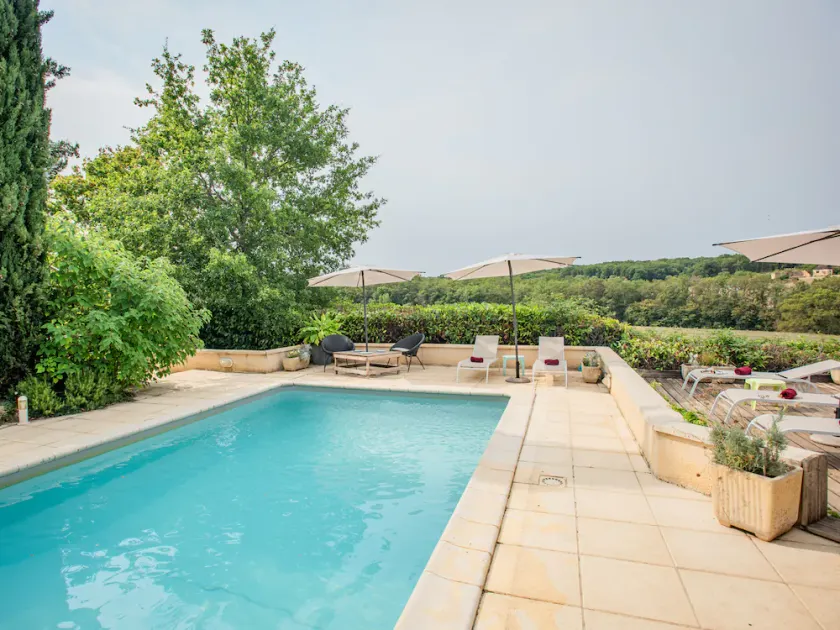 Beautiful holiday home with a shared pool - Image 1