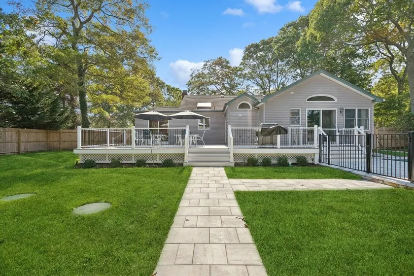 Hampton Bays Home for US Open Shinnecock Hills  - Image 1