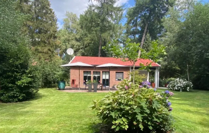Holiday house in Uelsen with large garden in a beautiful quiet - Image 1