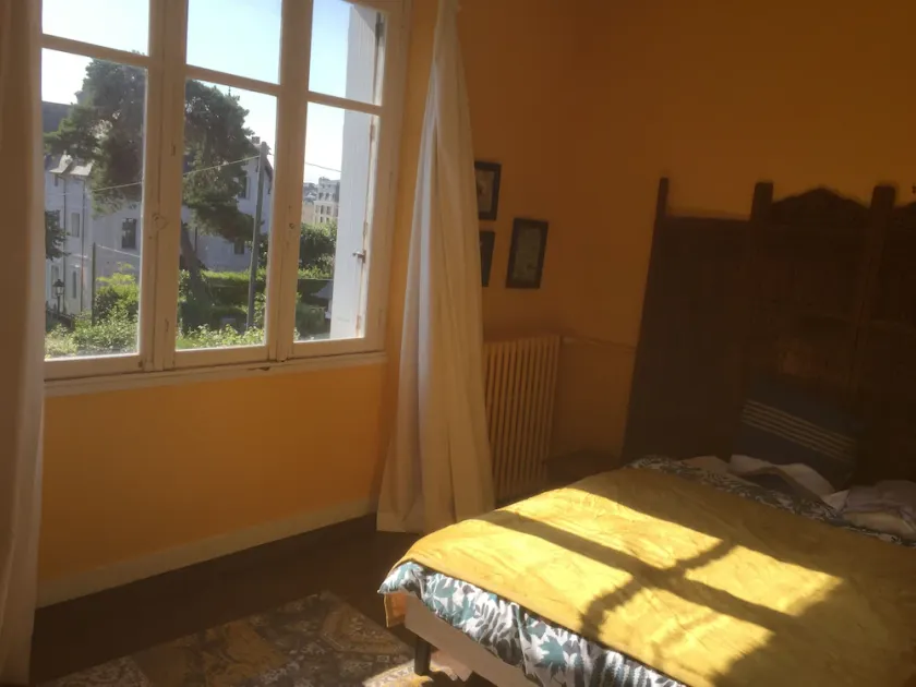 Magnifique Maison Tout Équipée à 50 Métrés Plage et Près du Centre - Image 1