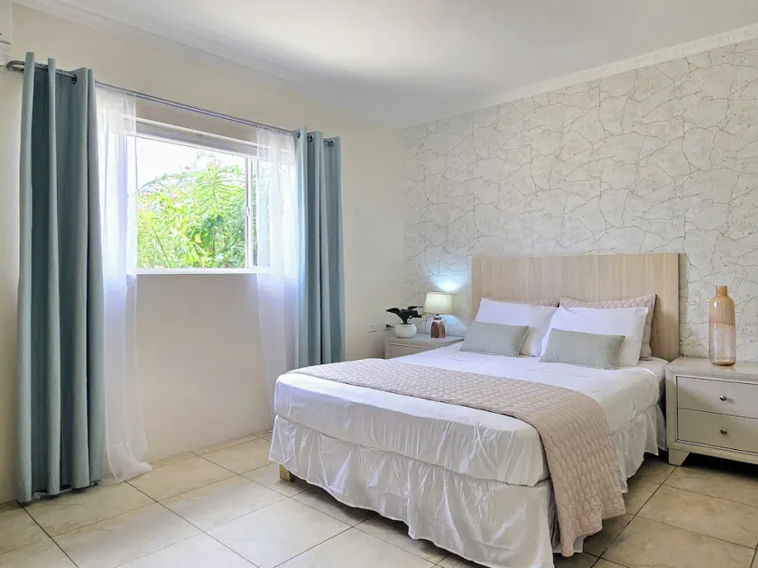 2- Bedroom vacation apartment Aruba, pool,  walking distance to Eagle Beach! - Image 1