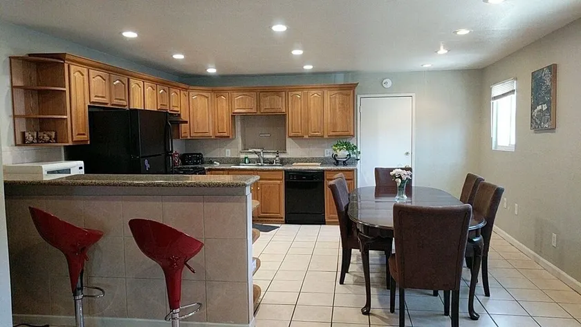 5br / 3ba house près d'OaklandAirport & RaiderStadium - Image 1