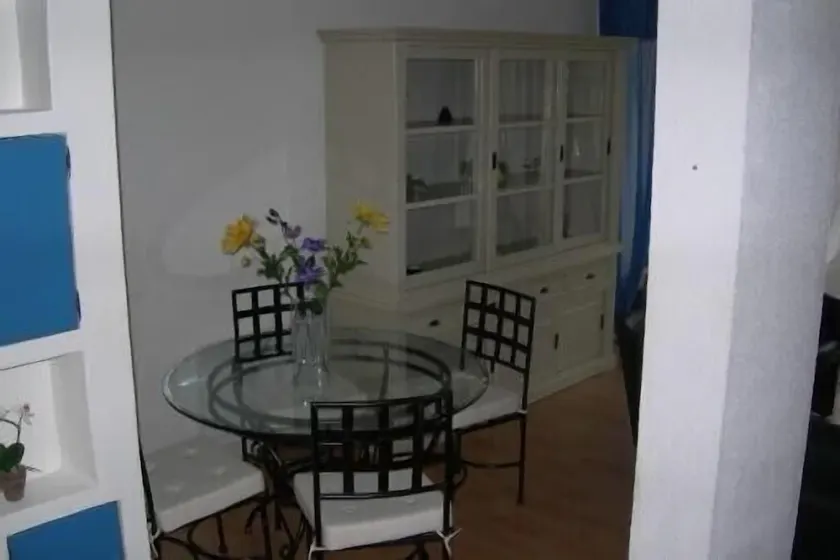 Duplex with 3 rooms in a quiet neighbourhood - Image 1