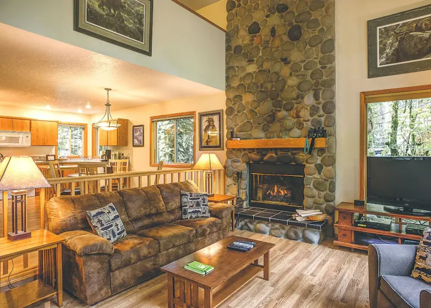 Salmonberry Retreat - Meredith Lodging - Image 1