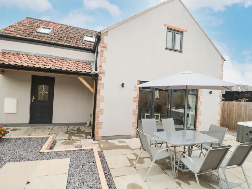 Bramley Cottage - Image 1