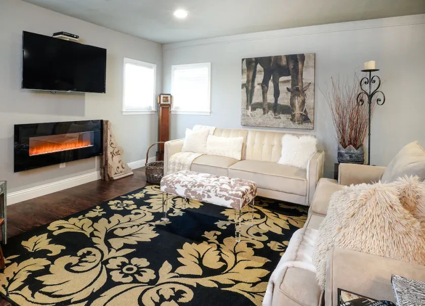 Newly remodeled Close to everything! Near Dickies & TCU, family & pet friendly. - Image 1
