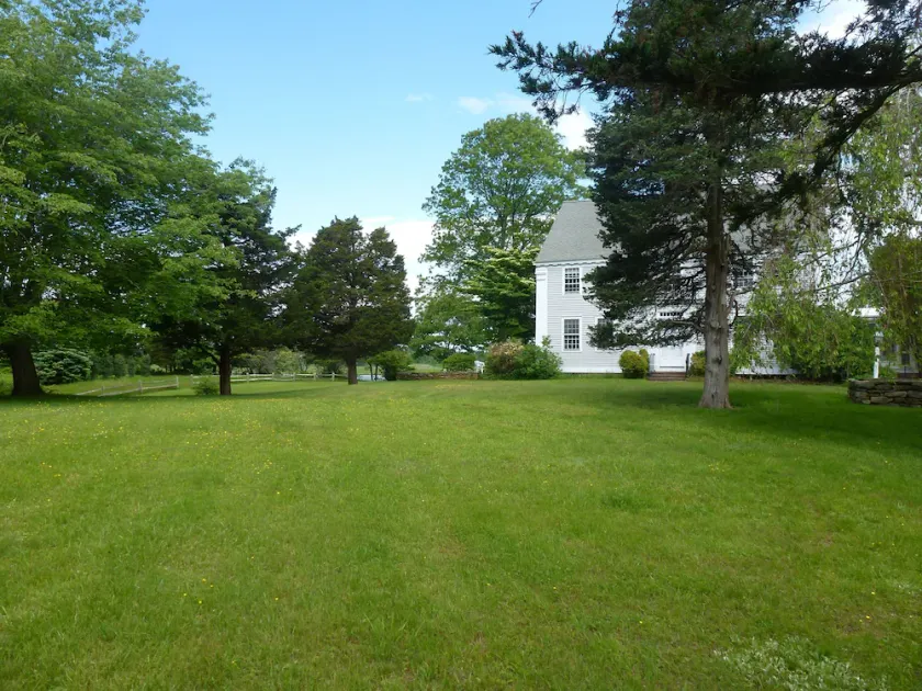 Historic Colonial House on the water - Image 1