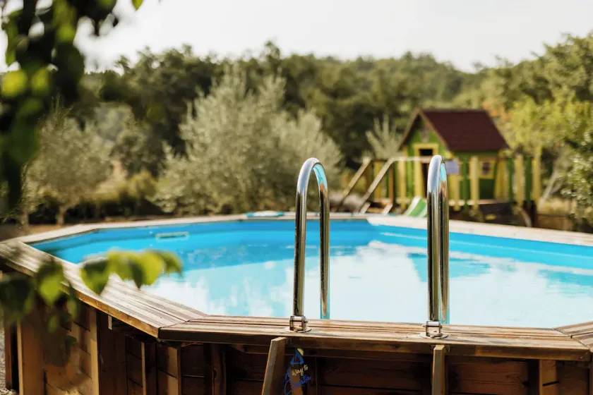 Charming 2-Bedroom Villa for 4 with Pool - Image 1