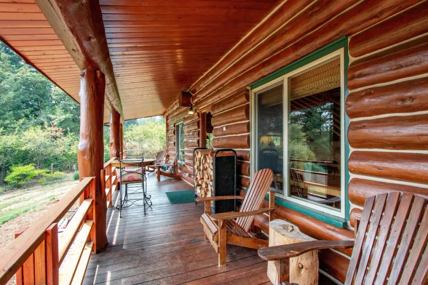 The Log Cabin - Image 1