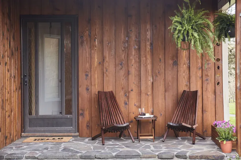 Catskills Retro Retreat- Upstate Home w Hot Tub - Image 1