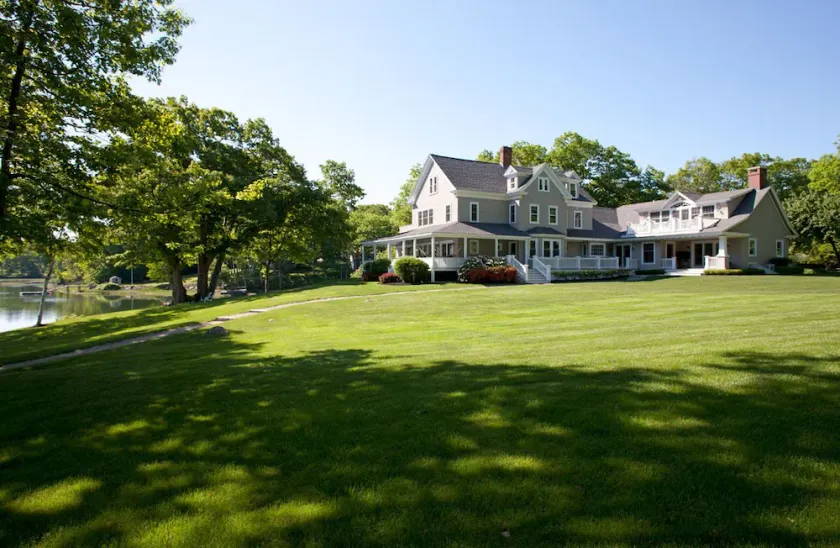 Private Riverfront Estate w/heated pool and deep water dock - Image 1