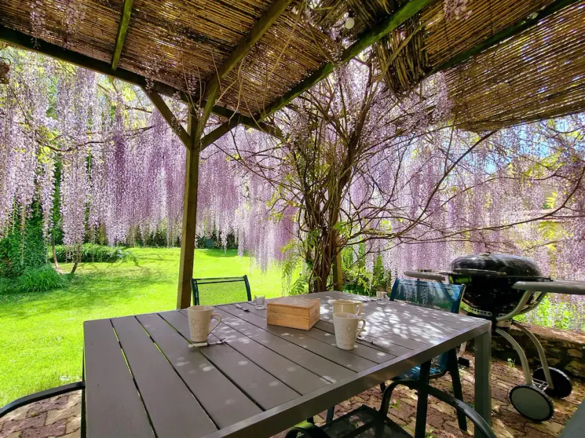 Cozy gîte for 4/5 people with heated swimming pool in black Périgord - Image 1