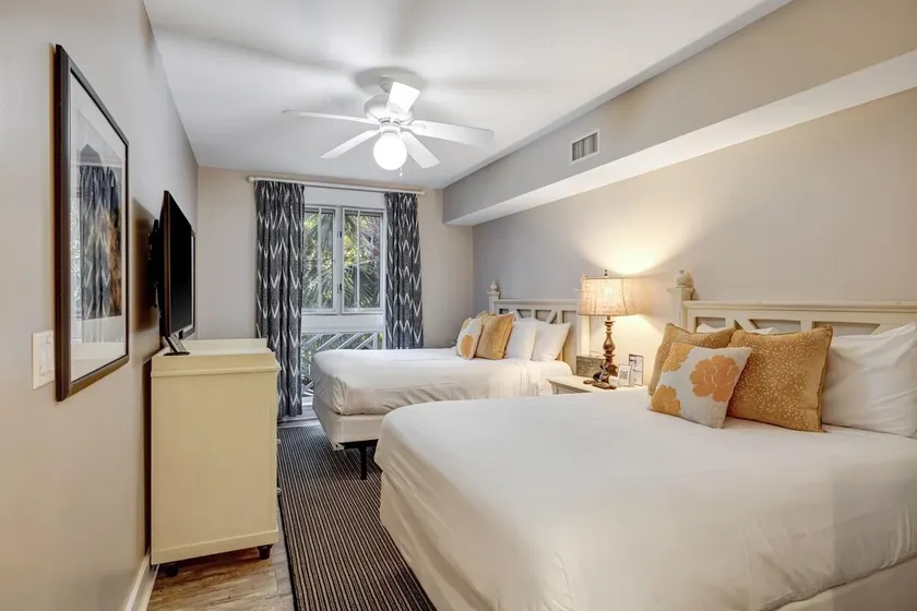 Amazing Baytowne Wharf condo with pool hot tub tennis patio W&D & beach access - Image 1