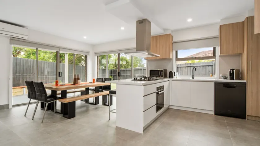 Modern Retreat on the Mornington Peninsula - Image 1