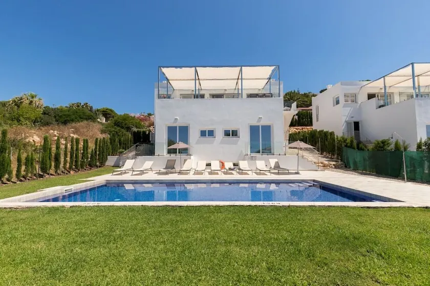 Villa Sunset - tæt på stranden, moderne, privat pool, AC & WiFi - Image 1
