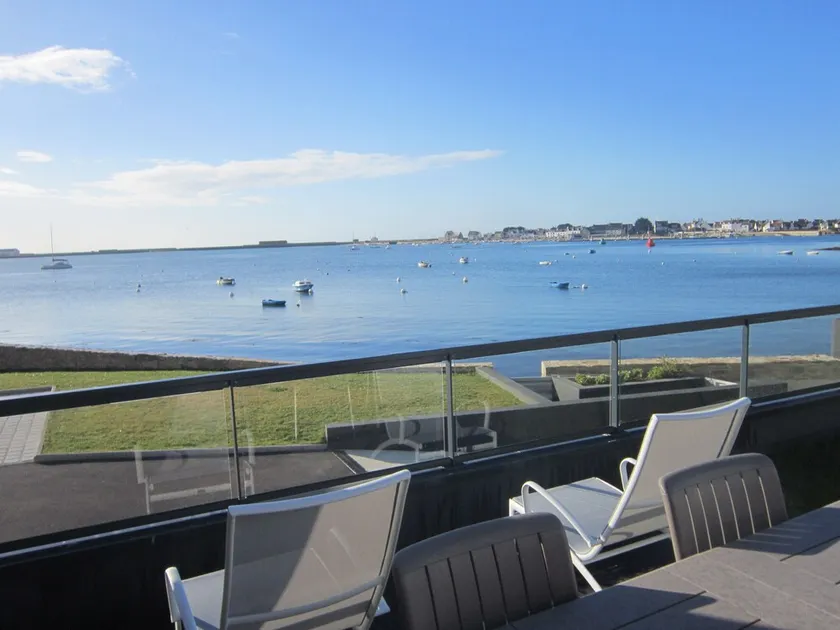 T3 80m2 Furnished Exceptional Sea View in new residence - Image 1