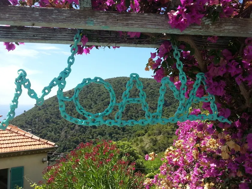 Magnífico chalet con vistas al mar, gran terraza y jardín - Image 1