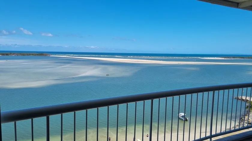 Gemini Unit 64 Golden Beach QLD - Image 1