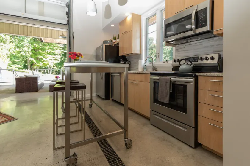 Newly Renovated Former cidery with covered patio & gas grill on a 250 acre farm. - Image 1