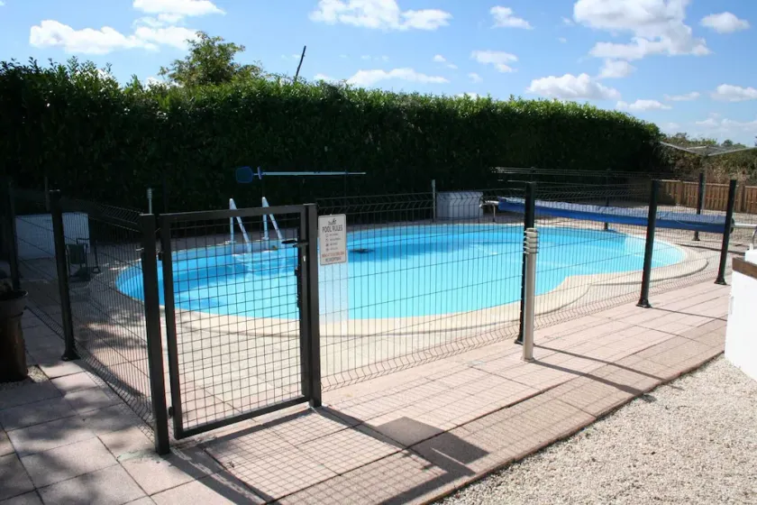 Farmhouse Private “HEATED” FOC Swimming Pool Pizza Oven With Uninterrupted Views - Image 1