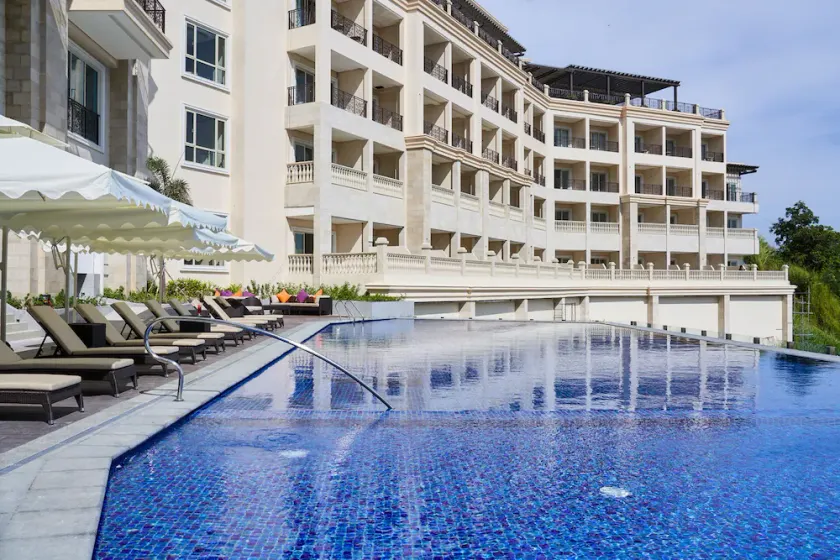 MCollection - Scenic Tagaytay Getaway with Taal Views - Image 1