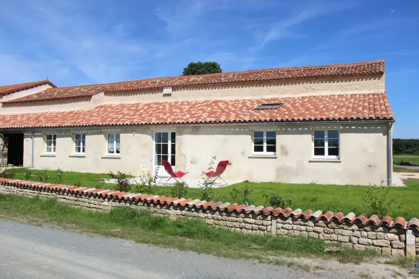 Gîte entièrement rénové pour profiter du calme de la campagne. - Image 1